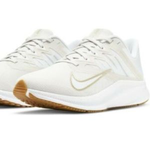 Nike Quest 3 Shoes